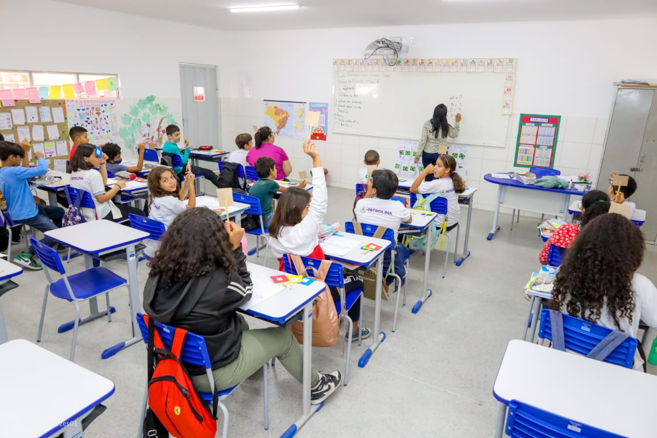 Mais quatro escolas tero ensino em tempo integral para estudantes petrolinenses (Deivid Menezes - CC de Petrolina)
