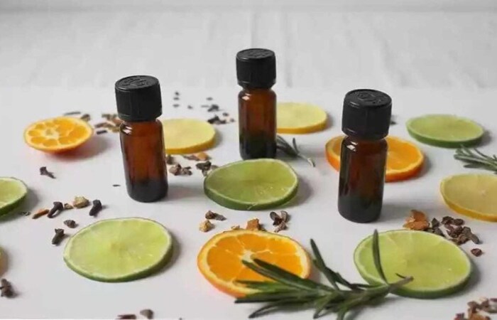 A aromaterapia lana mo dos benefcios dos leos essenciais para atrair muita energia positiva, prosperidade, sade e outros desejos (Crdito: Reproduo/Pixabay)