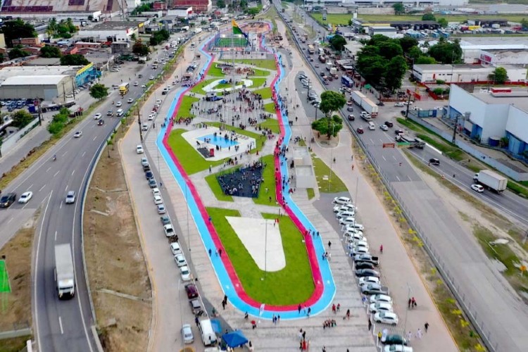 A passarela havia sido acordada desde antes da construo do parque. (Divulgao)