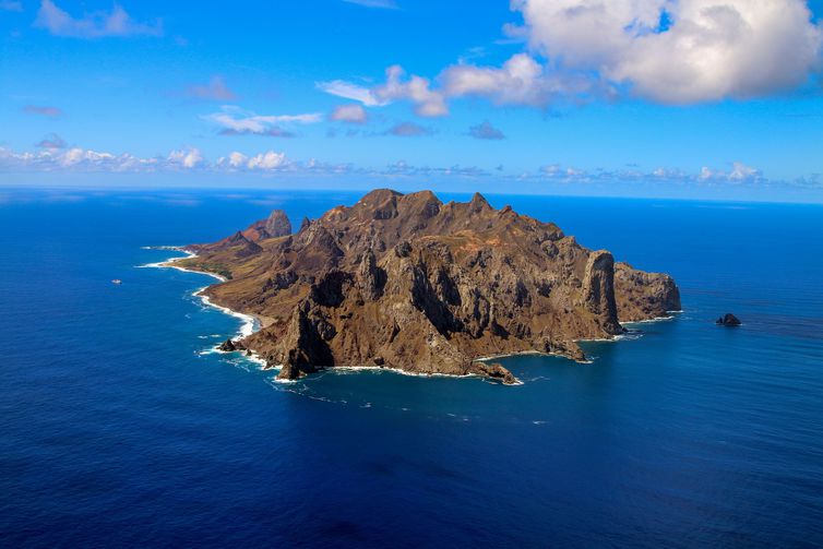  Ilha Trindade, localizada no Esprito Santo (Foto: Marinha do Brasil/ Flickr)