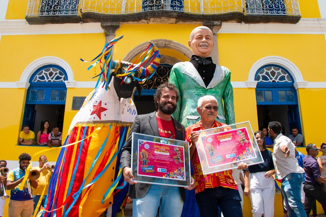 Maestro Osas e Z da Macuca receberam o reconhecimento do pblico 
 (Alice Mafra - Secom Olinda)