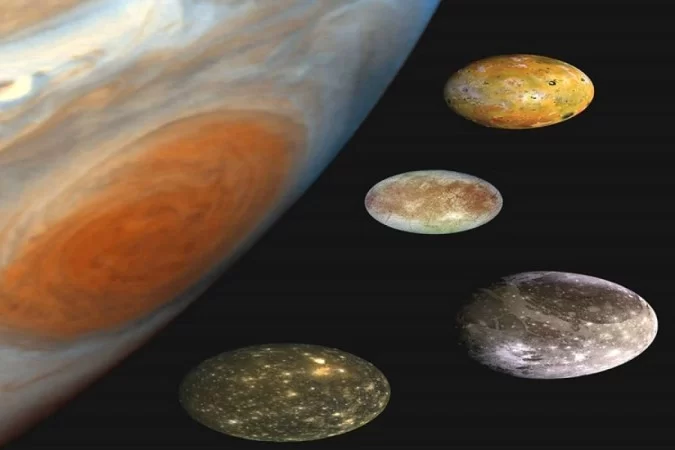 As quatro maiores luas de Jpiter so: Lo, Europa, Ganimedes e Calisto, sendo chamadas de satlites galileanos, porque foi Galileu Galilei quem as observou pela primeira vez, em 1610
 (Foto: Divulgao/Nasa)