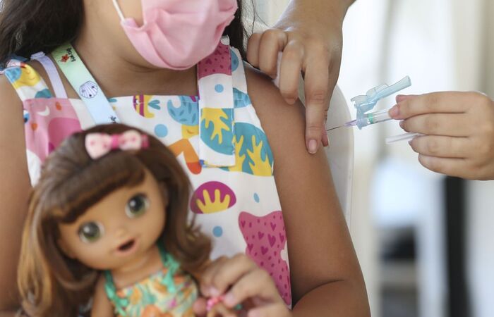 Imunizante do Butantan destina-se a crianças de 3 a 5 anos
 (Foto: José Cruz/Agência Brasil)