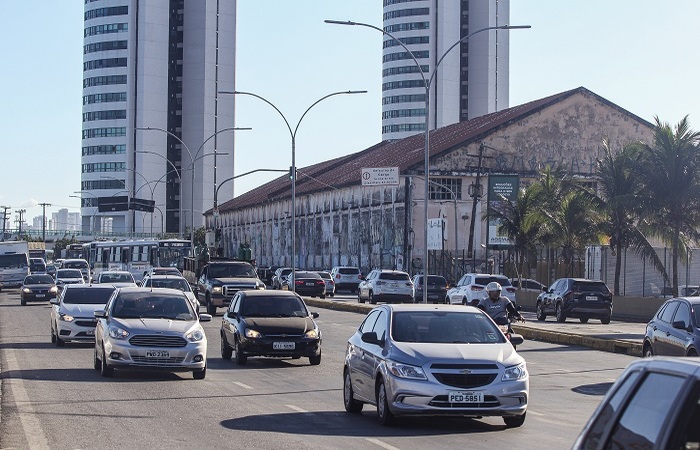 Parceria com o Detran do estado possibilita pagamento em at 21x no carto de crdito (Leandro de Santana/ Arquivo DP)