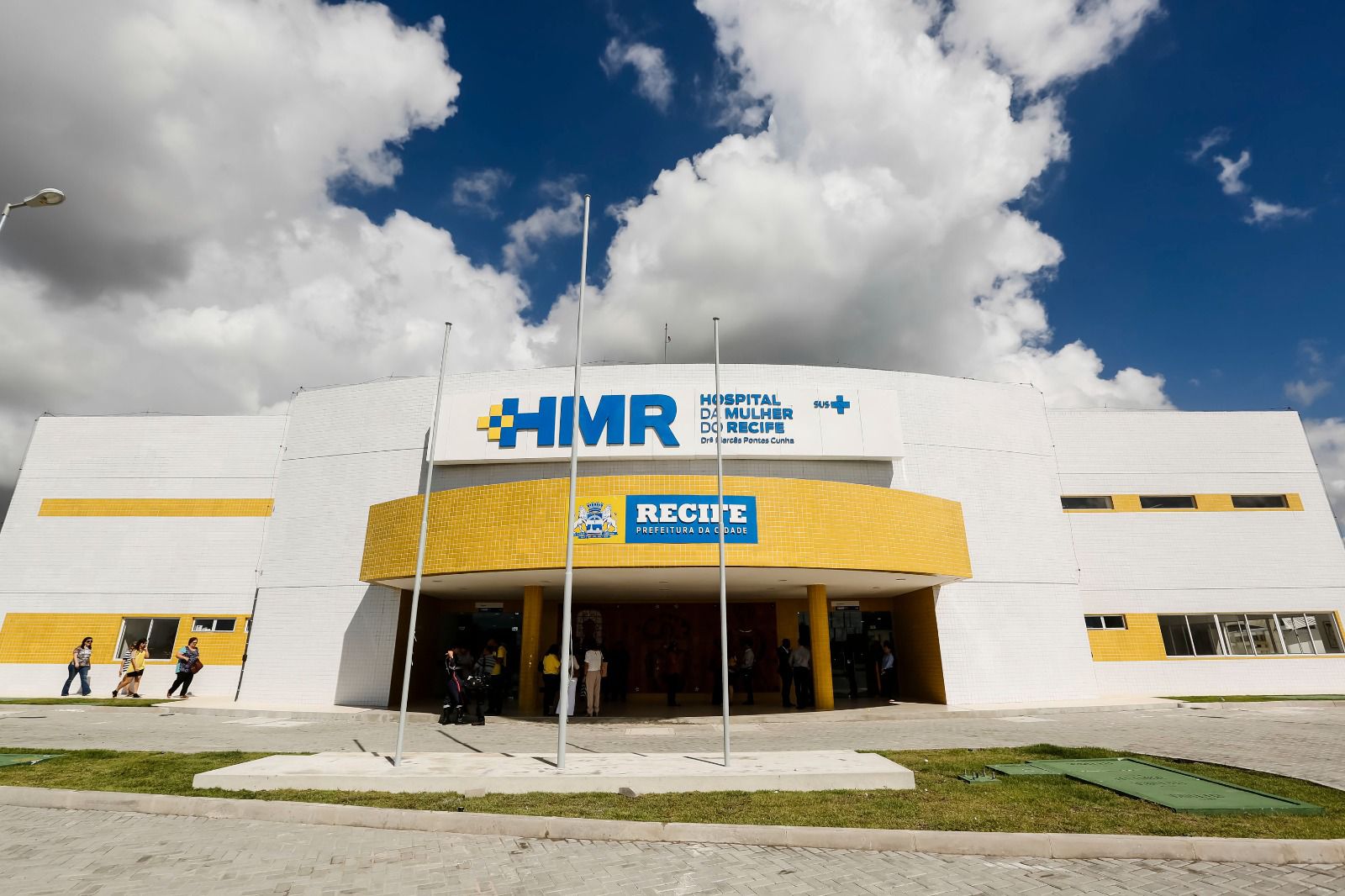 OPS y delegación mexicana visitan hospital de mujeres de Recife