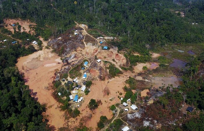 PF come&ccedil;a a destruir maquin&aacute;rio de garimpeiros na TI Yanomami | Brasil:  Diario de Pernambuco