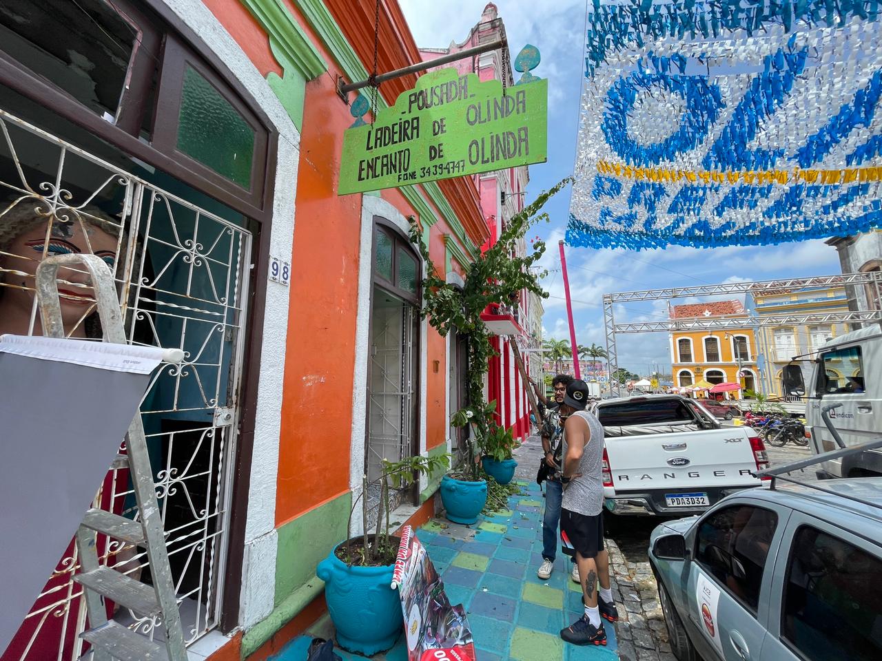 hotis, casas e pousadas em Olinda esto voltando com a demanda no Carnaval (Rmulo Chico/DP)