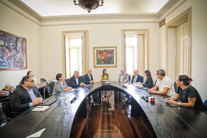 Tambm foram propostas medidas para divulgar o trabalho de informao, orientao e educao da sociedade.  (Foto: Divulgao )