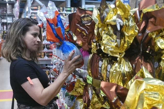 Mesmo assim, a Associação Brasileira de Supermercados (Abras) prevê que o consumo deve aumentar em 15% na próxima data festiva
 (Foto: Ed Alves/CB/DA.Press)