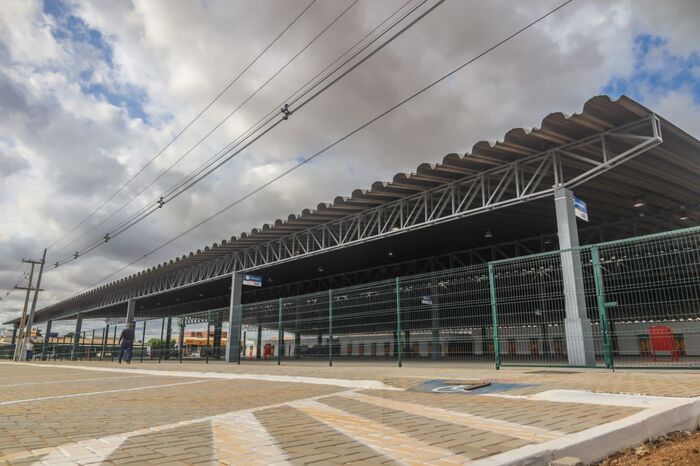O espao teve a implantao de um novo piso; acessibilidade com piso ttil; instalao de gradis; melhoria na iluminao, dentre outras melhorias (Foto: Deivid Menezes)