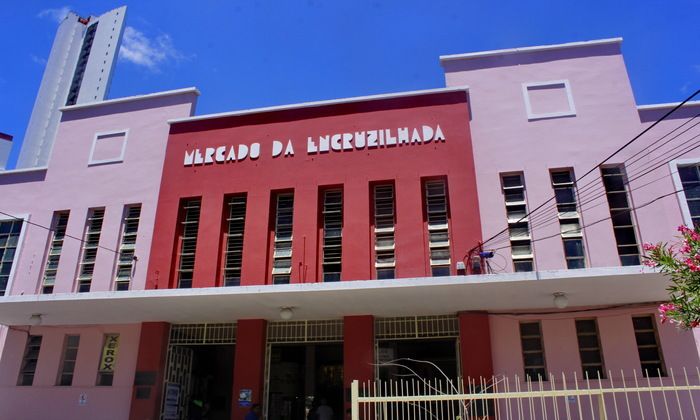 Mês inicia com novas ofertas de passeios turísticos gratuitos e guiados pela cidade. Inscrições para os primeiros atrativos estarão disponíveis a partir das 9h desta sexta-feira (31), pelo site www.olharecife.com.br (Foto: Arquivo DP) Mês inicia com novas ofertas de passeios turísticos gratuitos e guiados pela cidade. Inscrições para os primeiros atrativos estarão disponíveis a partir das 9h desta sexta-feira (31), pelo site www.olharecife.com.br (Foto: Arquivo DP)