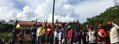 De acordo com o Movimento, as terras pertencem ao governo e não cumprem seu objetivo principal, assim eles devem destinar as terras para a reforma agrária. 
 (Foto: Divulgação )