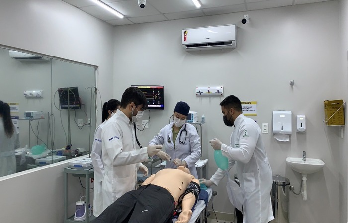 A instituio oferece 163 vagas para o curso. Os candidatos podem optar pela modalidade de vestibular online, que oferta 82 vagas, ou utilizar a nota do Enem e concorrer a uma das 81 vagas disponveis
 (Foto: Divulgao )