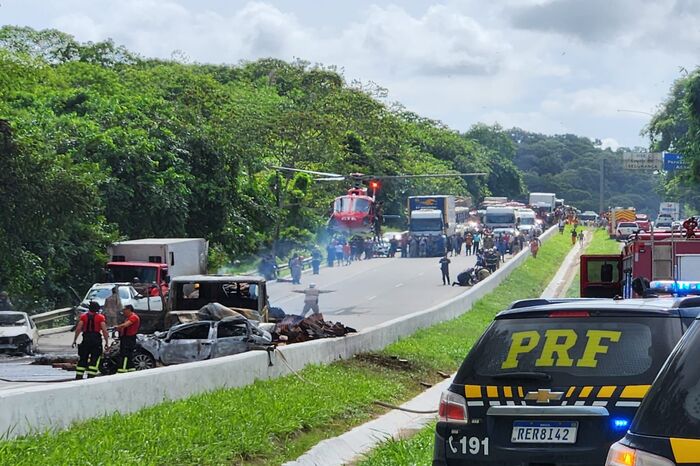 Feridos foram encaminhados para quatro unidades de saúde
 (Foto: Divulgação/PRF)