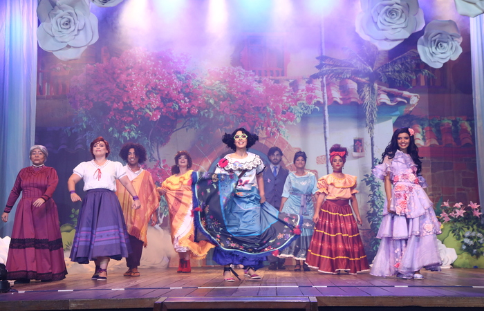 Mães acompanhadas dos filhos não pagantes tem livre acesso às apresentações (Crédito: Divulgação) Mães acompanhadas dos filhos não pagantes tem livre acesso às apresentações (Crédito: Divulgação)