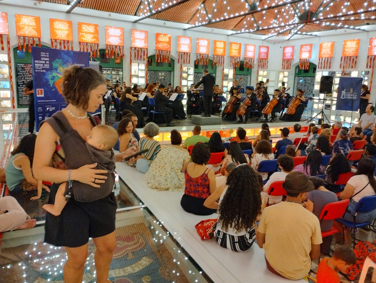 Concerto Especial da Orquestra Criana Cidad foi muito aplaudido (Osnaldo Moraes/DP)