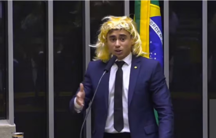 Deputado federal comemorou deciso da Procuradoria-Geral da Repblica nesta sexta-feira: 'A justia aconteceu no nosso pas' (Crdito: Reproduo / TV Cmara)