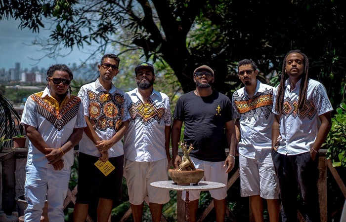 Abulidu discorre em temas políticos e sociais no lançamento 'Códigos Periféricos' (Crédito: Braun Music Studio) Abulidu discorre em temas políticos e sociais no lançamento 'Códigos Periféricos' (Crédito: Braun Music Studio)