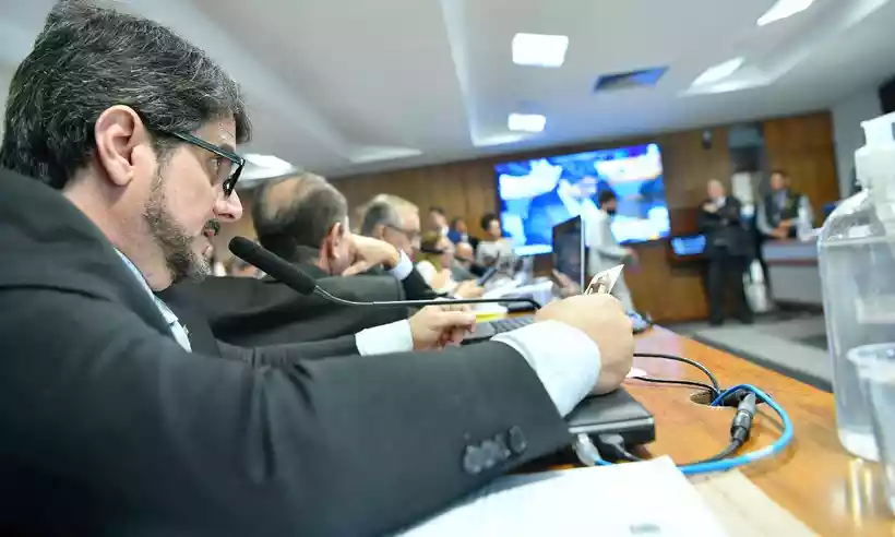 (Marcos do Val se defendeu de ser considerado suspeito pelos atos do 8 de janeiro. Foto: Geraldo Magela/Agncia Senado)