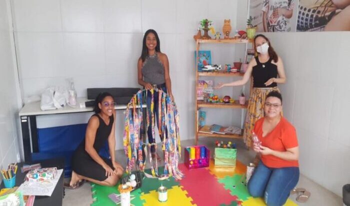 Ambiente comunitrio conta com brinquedos educativos para os moradores
 (Foto: Divulgao )