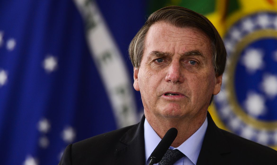  (Ex-presidente  julgado por causa de reunio com embaixadores, em julho do ano passado. Ministros vo comear a votar na sesso de amanh. Foto: Marcelo Camargo/Agncia Brasil)