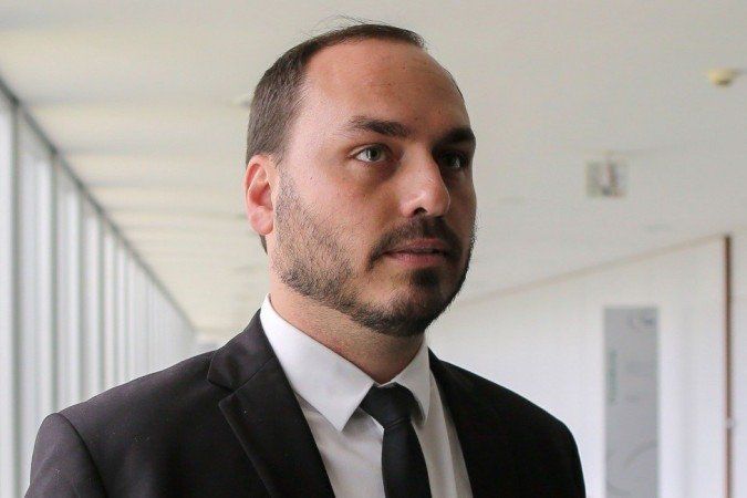 O presidente do Republicanos Marcos Pereira disse, aps briga de Bolsonaro e Tarcsio de Freitas, que o ex-chefe do Executivo est isolado pelo comportamento dele
 (Foto: Srgio Lima/AFP)