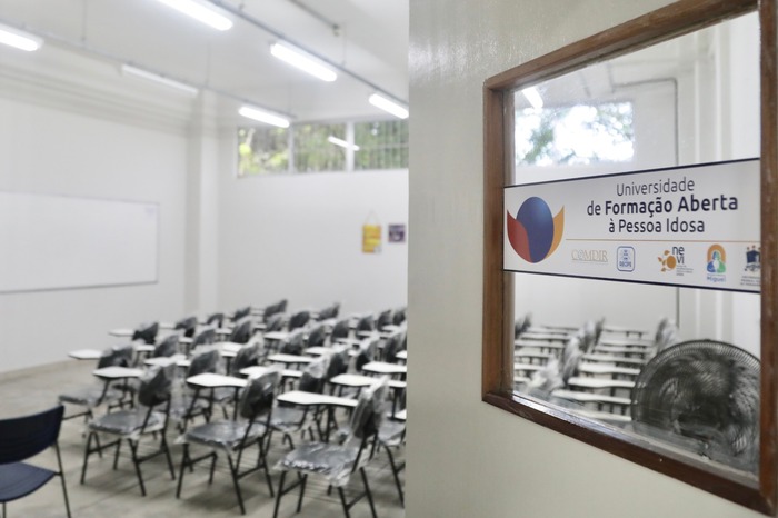 Serão duas turmas, cada uma com 60 vagas, totalizando 120 vagas com o objetivo de valorizar a população idosa do Recife. Aulas acontecerão no Campus Recife da Universidade<br />
 (Foto: Divulgação/Hélia Scheppa/PCR)