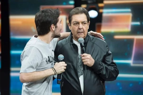 O doador pode no ser compatvel (grupo sanguneo, painel de anticorpos) com uma pessoa e a vai rodando a lista at achar um receptor.  (Instagram/Reproduo)