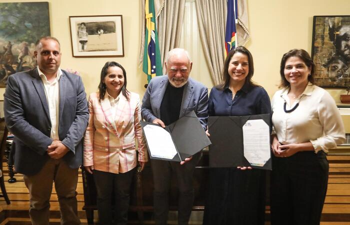 Governadora assina carta para realização da Campus Party em Pernambuco