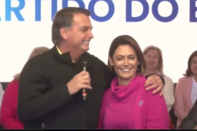 Bolsonaro e Michelle prestaram depoimento nesta quinta (31) no caso das joias (Reproduo de vdeo/Redes sociais)