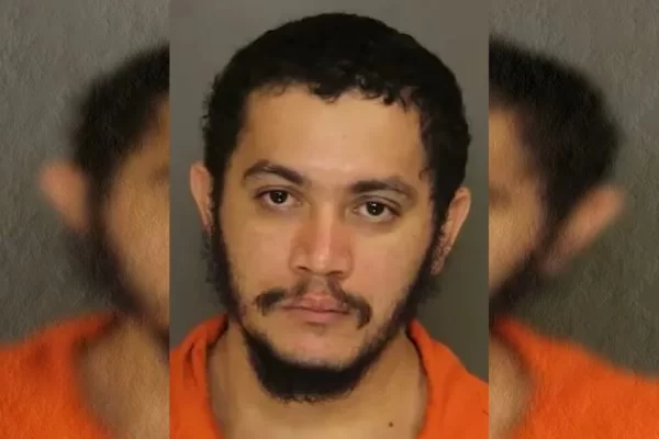 No comunicado, o governo do Condado de Chester, onde foi cometido o crime, oferece US$ 5 mil (quase R$ 25 mil) de recompensa (Divulgao/Departamento de Polcia de Chester County)