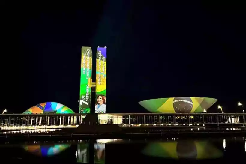 Projees no Congresso Nacional na noite de ontem deram incio s comemoraes da Semana da Independncia
 (foto: Secom/Divulgao)