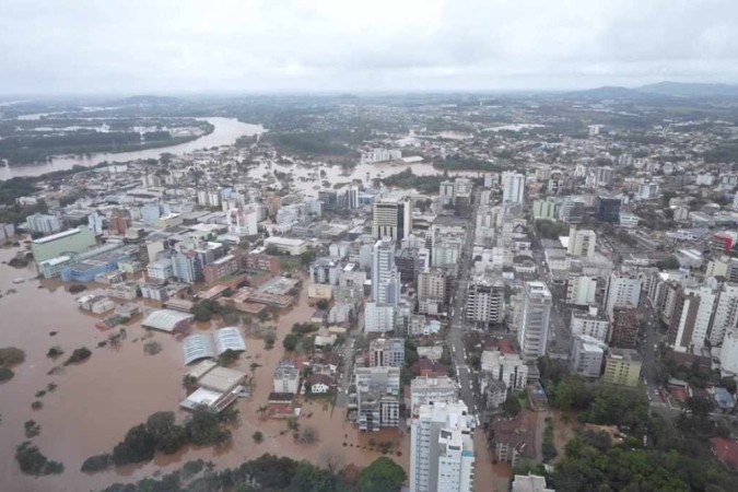Fortes chuvas foram causadas pela formao de um ciclone extratropical sobre o Atlntico (foto: Reproduo Defesa Civil)