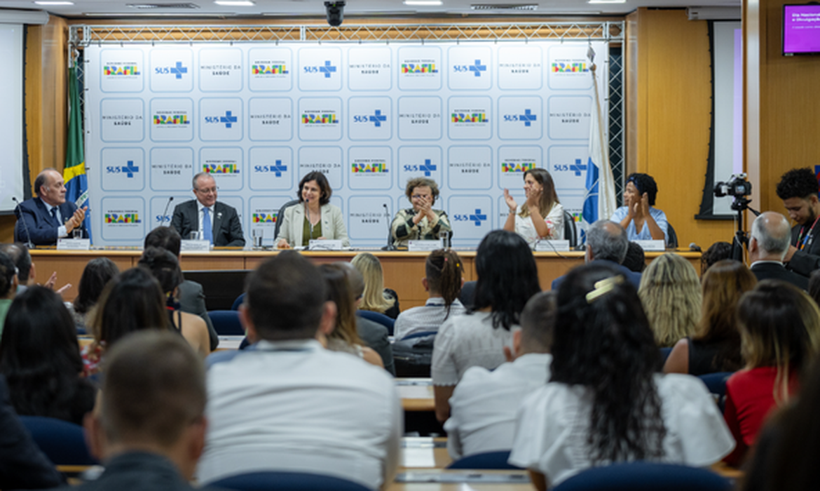 Portaria foi assinada na data em que marca o Dia Nacional de Conscientizao e Divulgao da Fibrose Cstica

 (foto: Julia Prado/Ministrio da Sade)