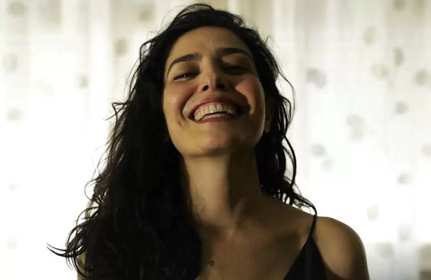 A atriz revelou ainda que acredita que sua escolha de atuar foi seu mecanismo para ''mascarar'' os sintomas (Reproduo/Facebook)