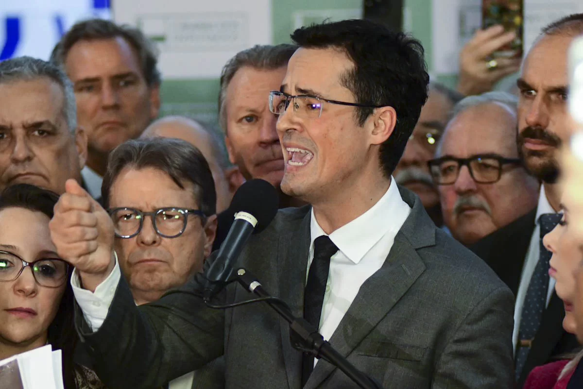 A primeira-dama j bloqueou outros perfis opositores e foi criticada (Hugo Barreto/Metrpoles)