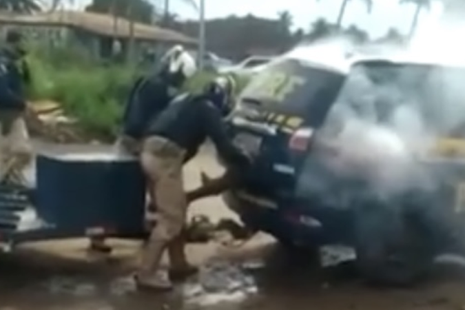 Genivaldo Santos, de 38 anos, foi submetido por agentes da PRF  inalao de gs lacrimogneo e no resistiu (foto: Reproduo)