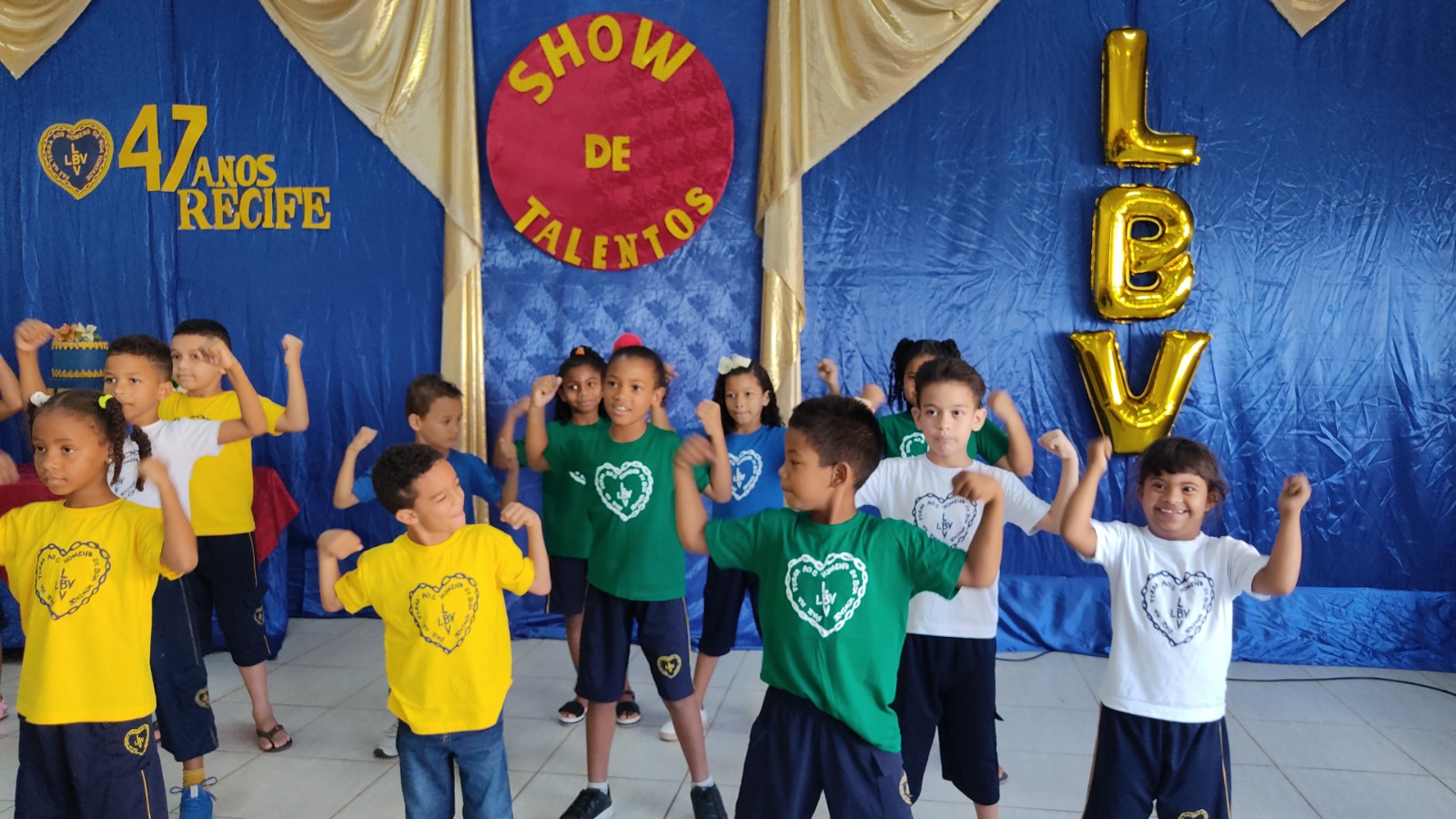 Iniciativa tem como objetivo a arrecadao de mais de 40 toneladas de alimentos para proporcionar um Natal sem fome s famlias carentes de Pernambuco (Foto: Divulgao)