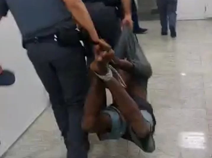 caso acontece aps priso por furto de caixas de bombons (foto: Reproduo )
