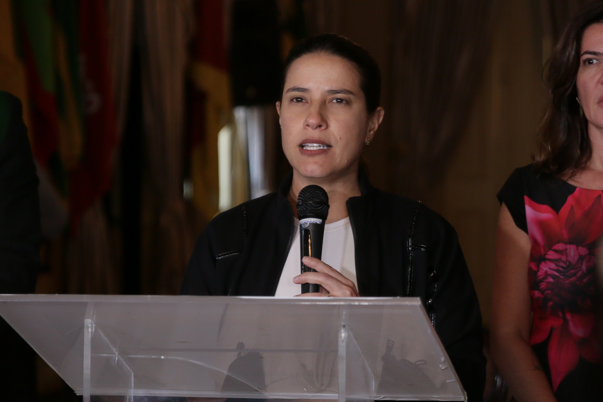 Governadora Raquel Lyra se solidarizou com a morte dos policias e disse que a SDS investigar o caso de toddos os oito assassinatos de hoje (Foto: Rafael Vieira/DP)