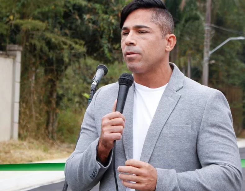 Mrio Esteves foi expulso do Solidariedade (foto: Reproduo/Prefeitura de Barra do Pira (RJ))