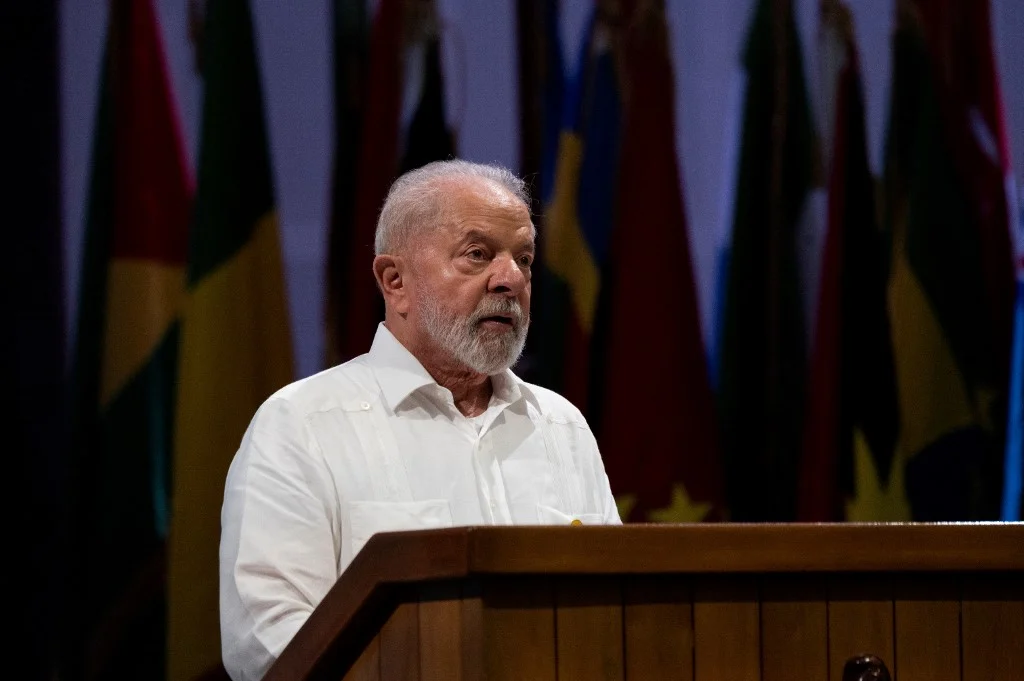  noite, Lula deve comparecer  recepo organizada pelo presidente norte-americano Joe Biden e pela primeira-dama Jill Biden (Foto: YAMIL LAGE/AFP)