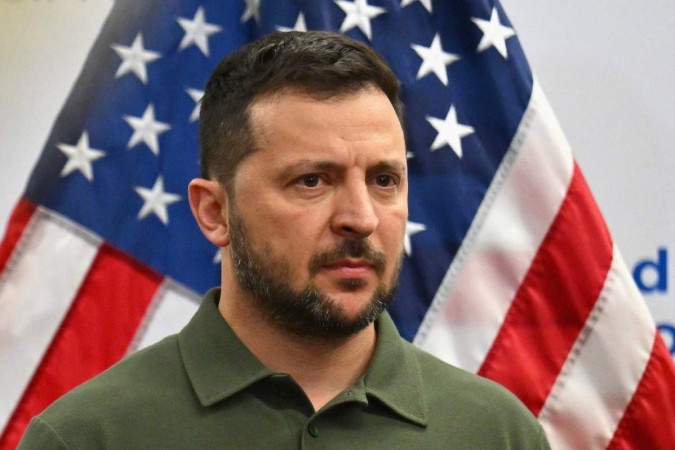 Segundo a diplomacia brasileira, foi Zelensky quem pediu o encontro com Lula. Agenda  esperada desde o G7 (Angela Weiss/AFP)