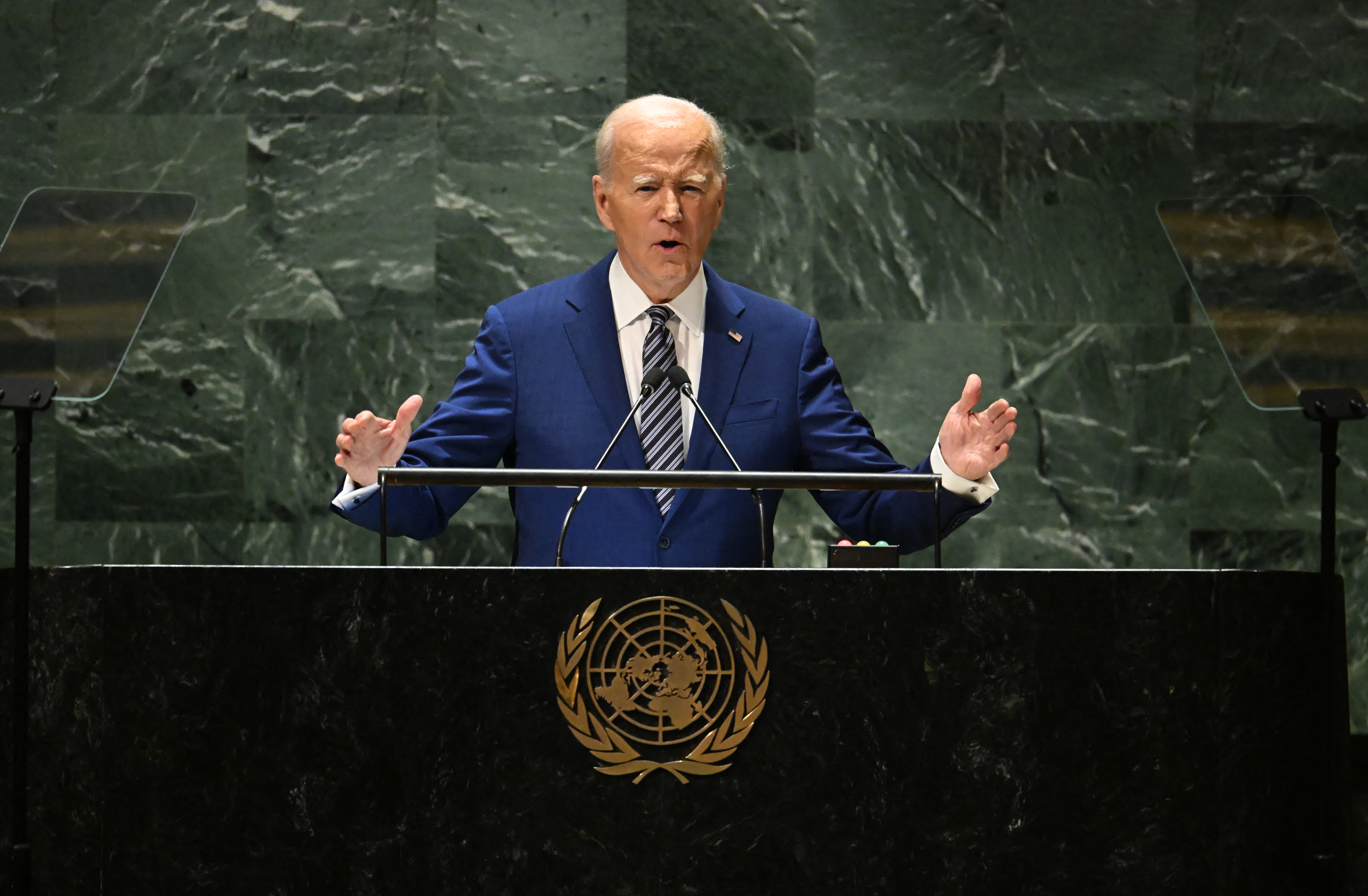 O presidente norte-americano afirmou aos membros da ONU que apenas os russos esto prximos da ''paz'' (TIMOTHY A. CLARY / AFP)