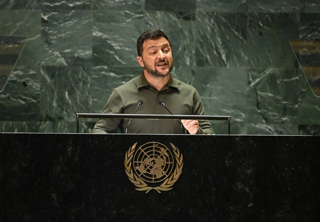 Zelensky ainda denunciou Moscou de fazer chantagem com armas nucleares, a alimentao mundial e com a energia, promovendo o terrorismo global (Foto: TIMOTHY A. CLARY/AFP)