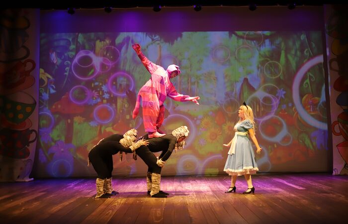 "Alice no Pas das Maravilhas" tem duas exibies no sbado e domingo (Crdito: Equipe Helena Produes)
