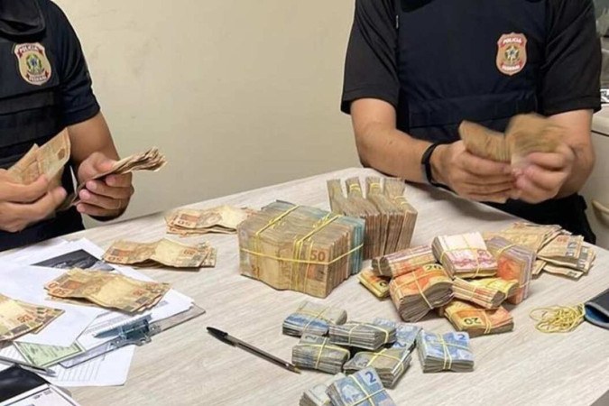 Agentes da Polícia Federal são presos por contrabando de ouro em voos