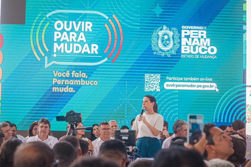 Raquel Lyra anunciou pagamento do piso da enfermagem, durante evento no Serto  (Janana Pepeu/Secom)