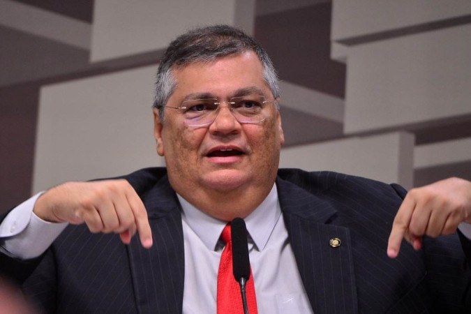 Dino sobre delao: "Claro que a polcia est fazendo o seu trabalho. Depois, a Justia. Mas (a delao) abriu caminhos novos para que todos alcancemos a verdade" (foto: Ed Alves/CB/DA.Press)