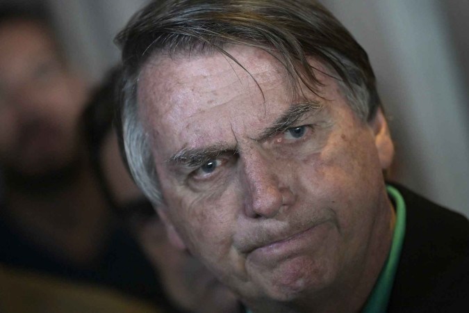 Defesa do ex-presidente contesta resultado do julgamento que tornou Bolsonaro inelegível por 8 anos (foto: DOUGLAS MAGNO/AFP)